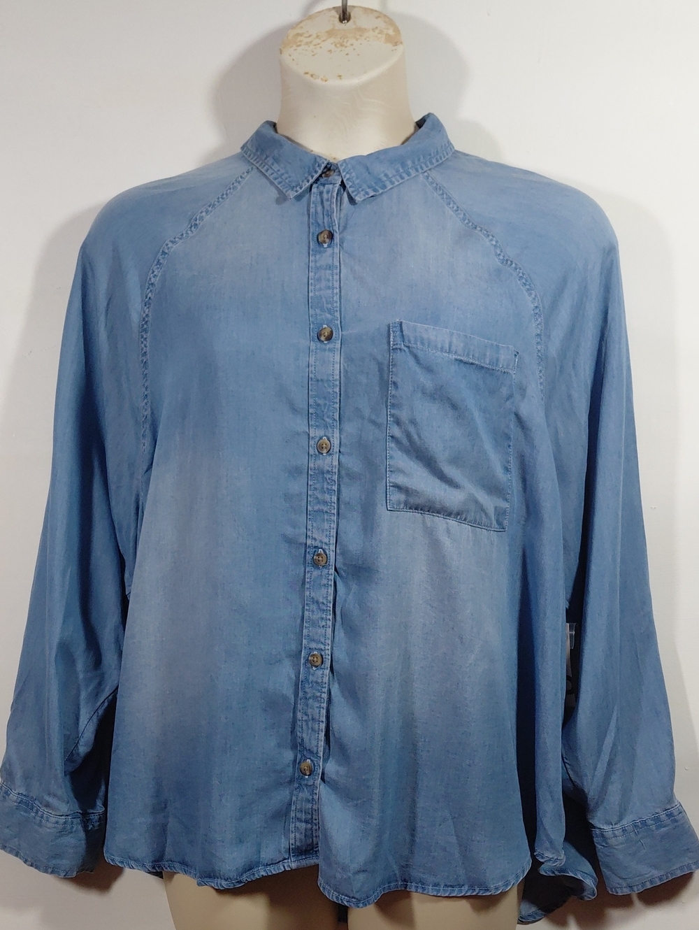 SO Light Blue Women's Chambray Casual Button-Down Shirt XXL